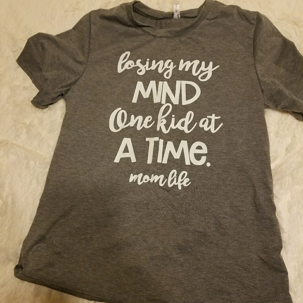 Tee shirt